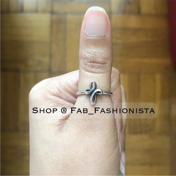 James Avery petite cross ring retired size 5.25 - Picture 3 of 8